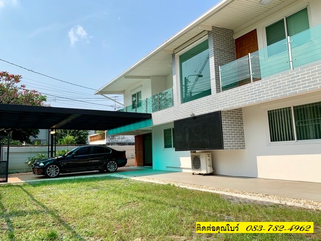 RENT บ้านโมเดิร์น 2 ชั้น สภาพใหม่ ย่านเสนานิคม ใกล้BTS เสนานิคม ติดต่อK โบว์ 0837824962