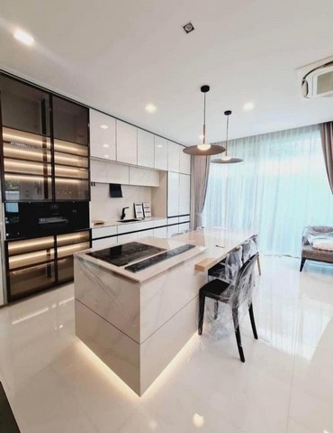 ปล่อยRENT luxury style house Vive เอกมัย รามอินทรา 4 bedrooms 5 bathrooms ใกล้CDC