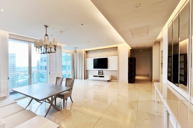 Sell ​​and rent Condo The Infinity, next to Mahanakorn Building and BTS Chong Nonsi