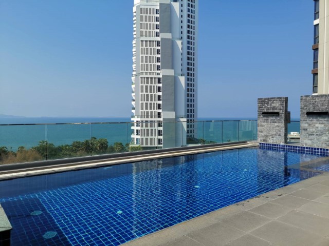 The Chezz metro Life Condominium ราคา3100000บาท ขนาด38ตร.ม.1นอนน้ำ ใกล้วิทยาลัยเทคโนโลยีพระมหาไถ่