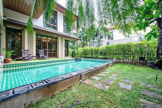 for rent บ้านType A with private pool 5 bedrooms 6 bathrooms Sukhumvit area