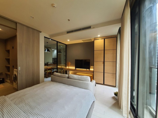 Noble Ploenchit convenient safe spacious 12th floor BTS Ploenchit