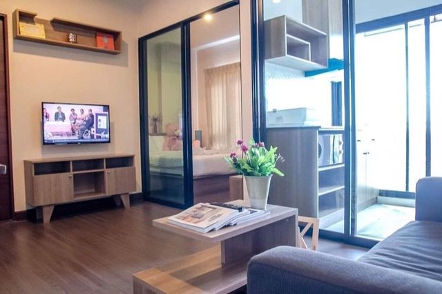 CONDO. Free Island Ladprao 93 1นอน1BATHROOM ขนาด = 30 SQ.METER 10000 THAI BAHT ไม่ไกลจาก ลาดพร้าว 93 ซื้อไว้มีแต่กำไร