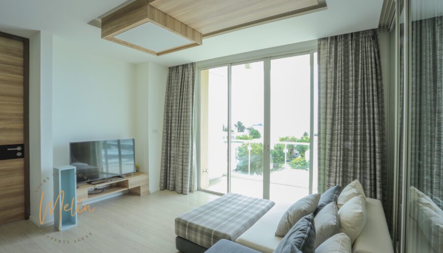 ขายคอนโดหัวหิน 2 ห้องนอน ติดทะเล Living room, ห้องนอน Direct Sea